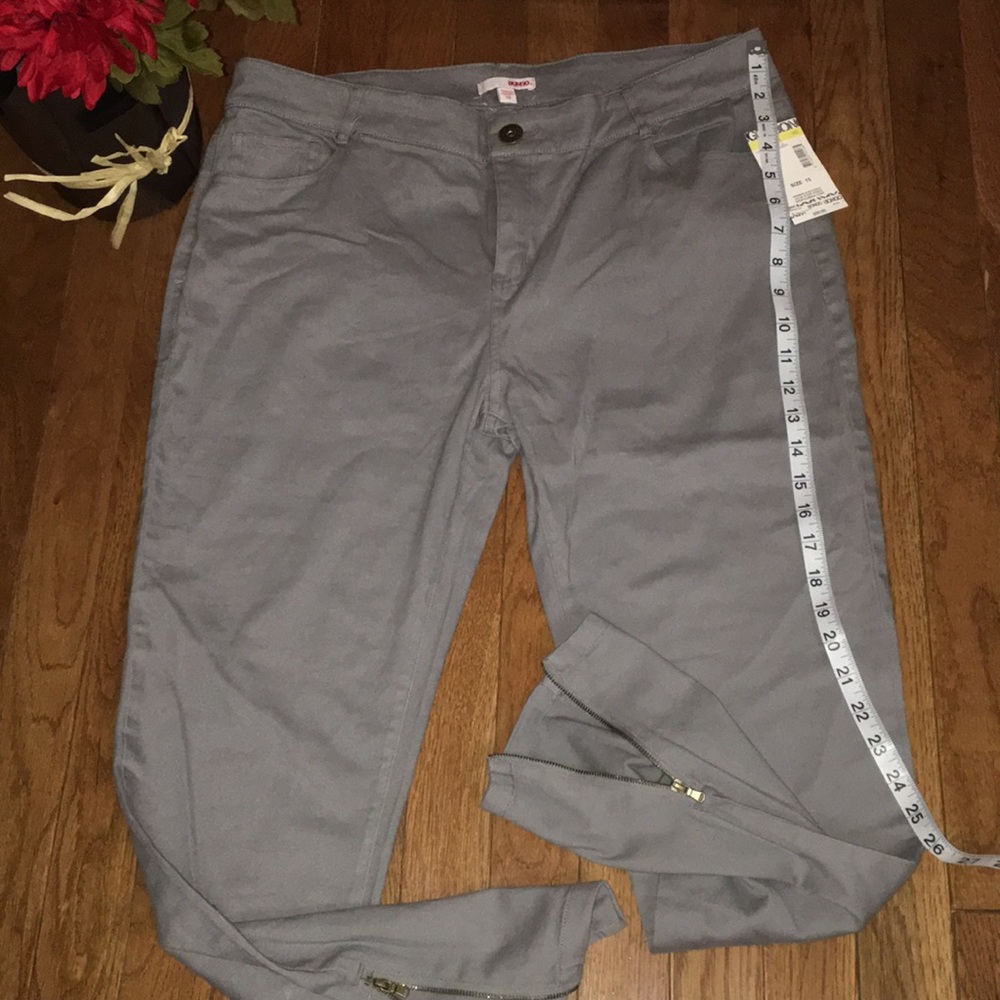 HOST 🌟PICK 👖Bongo ankle jeans 👖 - Picture 5 of 7